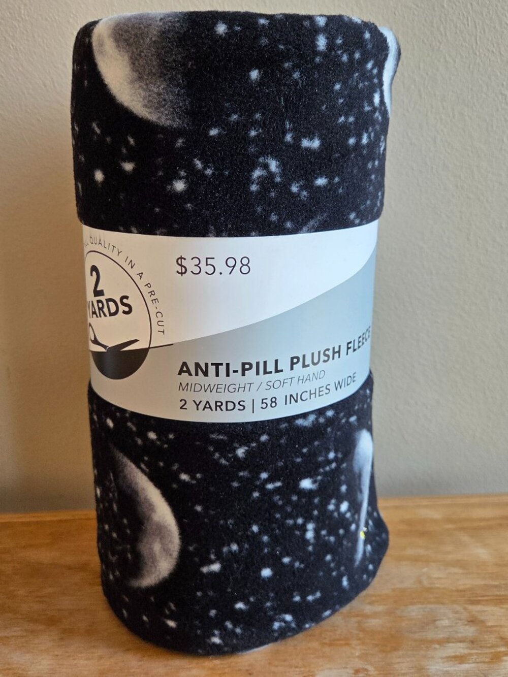 Anti Pill Polar Midweight Fleece 2 Yards (72"x54") Black Planets Moon Phases NEW